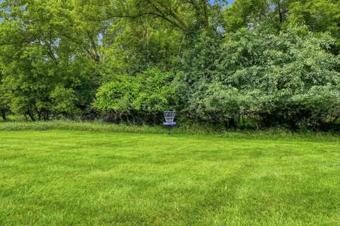 Tiny photo for 25990 N Oak Hills Road, Lake Barrington, IL 60010 (MLS # 12693138)