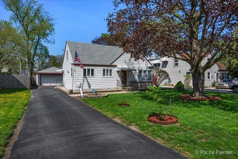 Tiny photo for 916 N Roberta Avenue, Melrose Park, IL 60164 (MLS # 12579364)