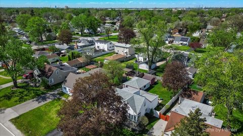 Tiny photo for 916 N Roberta Avenue, Melrose Park, IL 60164 (MLS # 12579364)