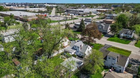 Tiny photo for 916 N Roberta Avenue, Melrose Park, IL 60164 (MLS # 12579364)