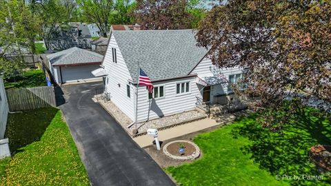 Tiny photo for 916 N Roberta Avenue, Melrose Park, IL 60164 (MLS # 12579364)