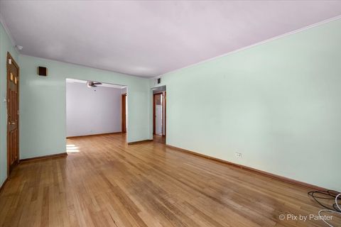 Tiny photo for 916 N Roberta Avenue, Melrose Park, IL 60164 (MLS # 12579364)