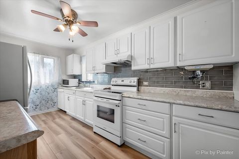 Tiny photo for 916 N Roberta Avenue, Melrose Park, IL 60164 (MLS # 12579364)