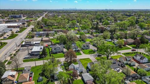 Tiny photo for 916 N Roberta Avenue, Melrose Park, IL 60164 (MLS # 12579364)