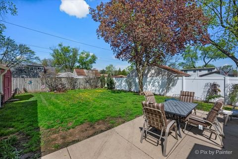 Tiny photo for 916 N Roberta Avenue, Melrose Park, IL 60164 (MLS # 12579364)