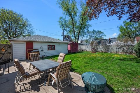 Tiny photo for 916 N Roberta Avenue, Melrose Park, IL 60164 (MLS # 12579364)