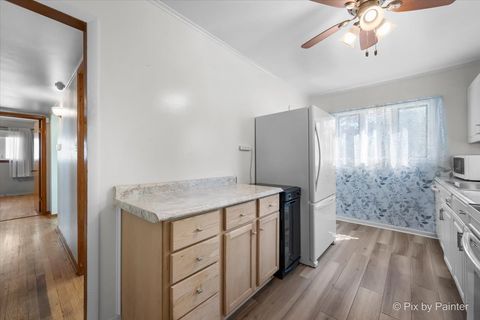 Tiny photo for 916 N Roberta Avenue, Melrose Park, IL 60164 (MLS # 12579364)