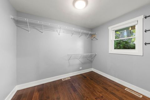 Tiny photo for 314 Brookside Circle, Wheaton, IL 60187 (MLS # 12499684)