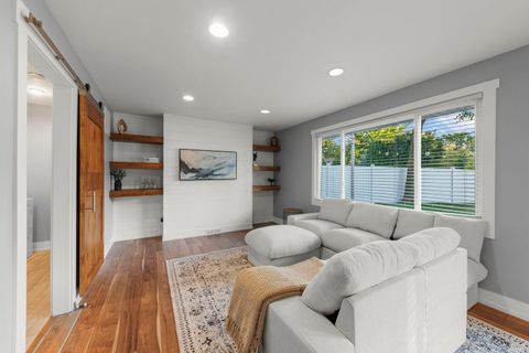 Tiny photo for 314 Brookside Circle, Wheaton, IL 60187 (MLS # 12499684)
