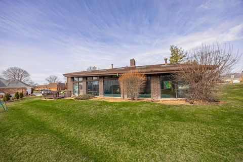 Tiny photo for 8405 Carriage Green Drive, Darien, IL 60561 (MLS # 12600119)