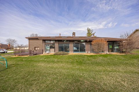 Tiny photo for 8405 Carriage Green Drive, Darien, IL 60561 (MLS # 12600119)