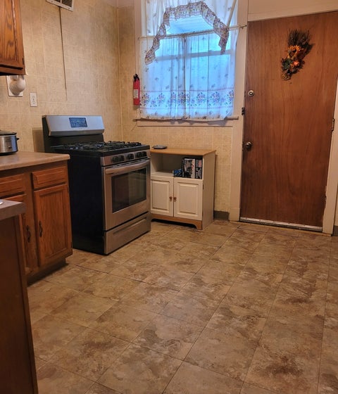 Tiny photo for 7639 S Cornell Avenue, Chicago, IL 60649 (MLS # 12586194)