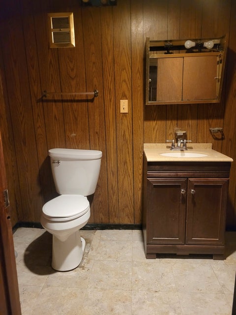 Tiny photo for 7639 S Cornell Avenue, Chicago, IL 60649 (MLS # 12586194)