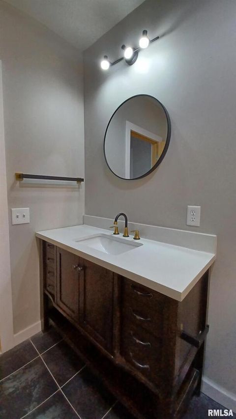 Tiny photo for 822 6th Avenue S, Clinton, IA 52732 (MLS # QC4260221)