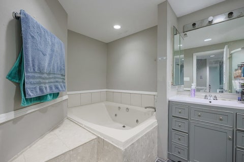 Tiny photo for 158 W Bradley Street, Des Plaines, IL 60016 (MLS # 12740716)