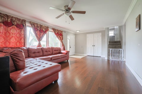 Tiny photo for 158 W Bradley Street, Des Plaines, IL 60016 (MLS # 12740716)