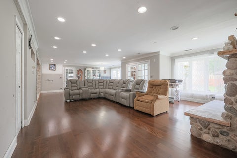 Tiny photo for 158 W Bradley Street, Des Plaines, IL 60016 (MLS # 12740716)