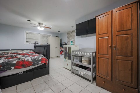 Tiny photo for 158 W Bradley Street, Des Plaines, IL 60016 (MLS # 12740716)