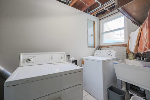 Tiny photo for 158 W Bradley Street, Des Plaines, IL 60016 (MLS # 12740716)