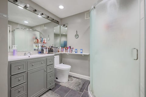 Tiny photo for 158 W Bradley Street, Des Plaines, IL 60016 (MLS # 12740716)