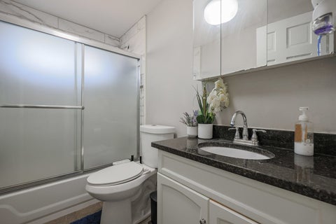 Tiny photo for 158 W Bradley Street, Des Plaines, IL 60016 (MLS # 12740716)