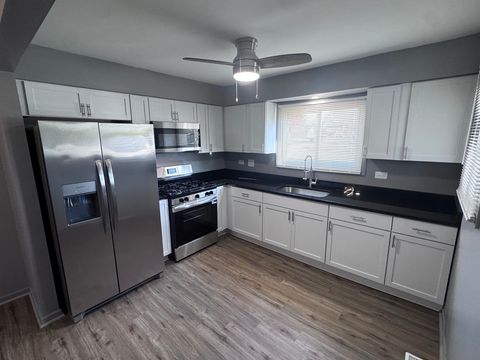 Tiny photo for 19408 Lake Shore Drive #1S, Lynwood, IL 60411 (MLS # 12505468)