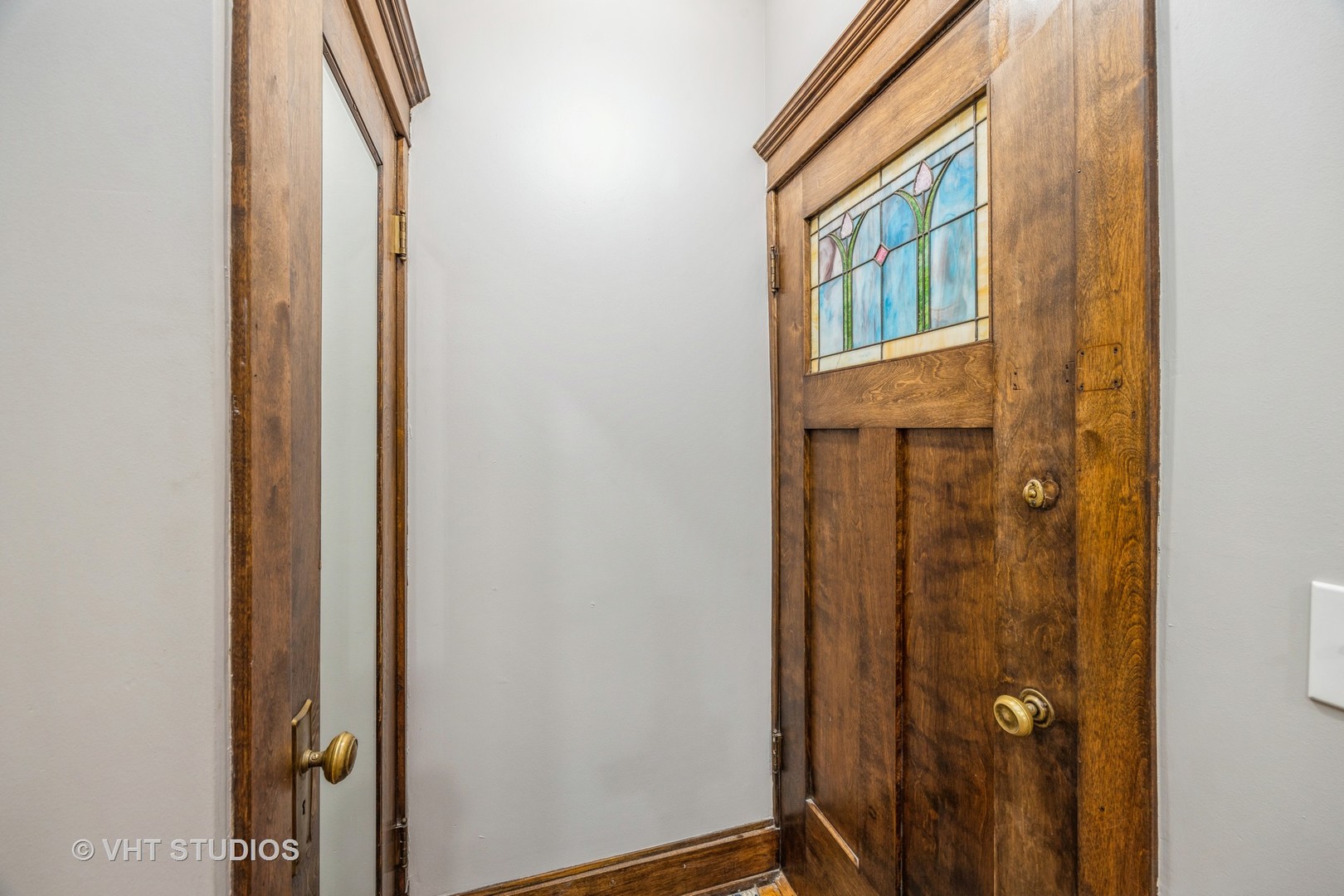 256 Pleasant Street 2