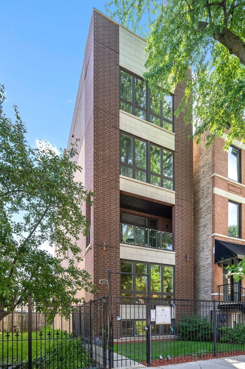 Photo of 1523 N FAIRFIELD Avenue #1, Chicago, IL 60622 (MLS # 12708373)