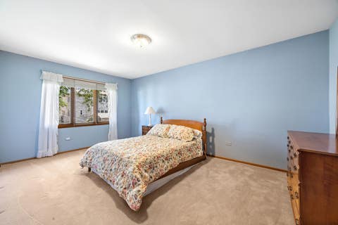 Tiny photo for 10709 S Washington Street, Oak Lawn, IL 60453 (MLS # 12704399)