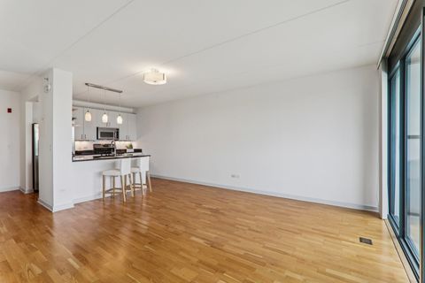 Tiny photo for 900 Chicago Avenue #416, Evanston, IL 60202 (MLS # 12476434)