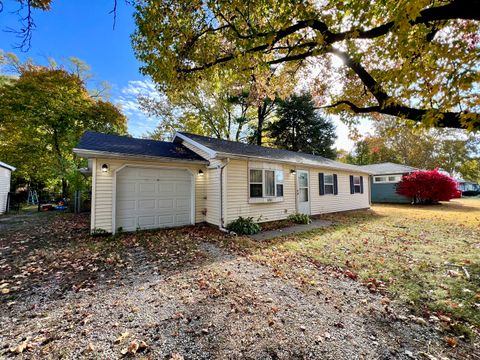 Tiny photo for 1410 S Mattis Avenue, Champaign, IL 61821 (MLS # 12507217)