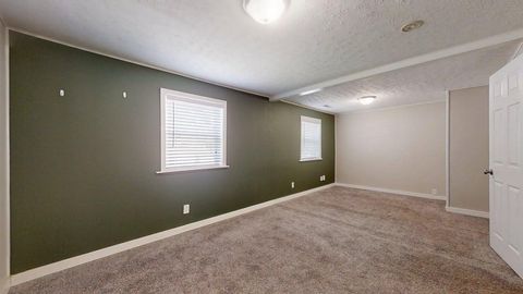 Tiny photo for 1410 S Mattis Avenue, Champaign, IL 61821 (MLS # 12507217)