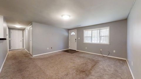 Tiny photo for 1410 S Mattis Avenue, Champaign, IL 61821 (MLS # 12507217)
