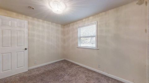 Tiny photo for 1410 S Mattis Avenue, Champaign, IL 61821 (MLS # 12507217)