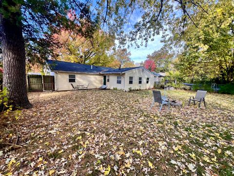 Tiny photo for 1410 S Mattis Avenue, Champaign, IL 61821 (MLS # 12507217)