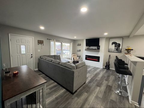 Tiny photo for 8112 S Applewood Court, Hanover Park, IL 60133 (MLS # 12516522)