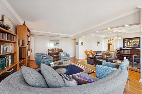 Tiny photo for 5555 N SHERIDAN Road #609, Chicago, IL 60640 (MLS # 12507832)