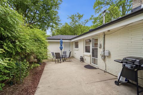 Tiny photo for 1099 Princeton Avenue, Highland Park, IL 60035 (MLS # 12677627)