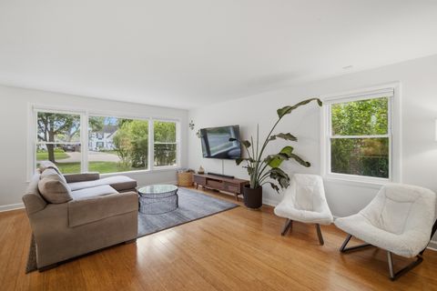 Tiny photo for 1099 Princeton Avenue, Highland Park, IL 60035 (MLS # 12677627)