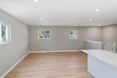 Tiny photo for 118 Windsor Lane, Glendale Heights, IL 60139 (MLS # 12615562)