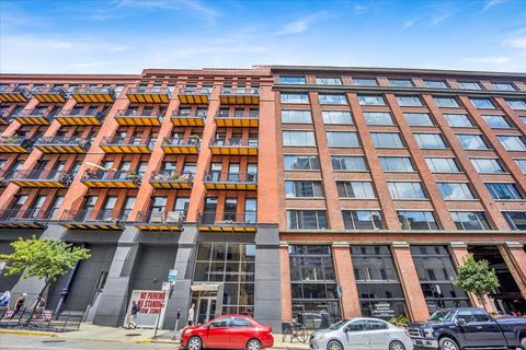 616 W Fulton Street 212 Chicago IL 60661
