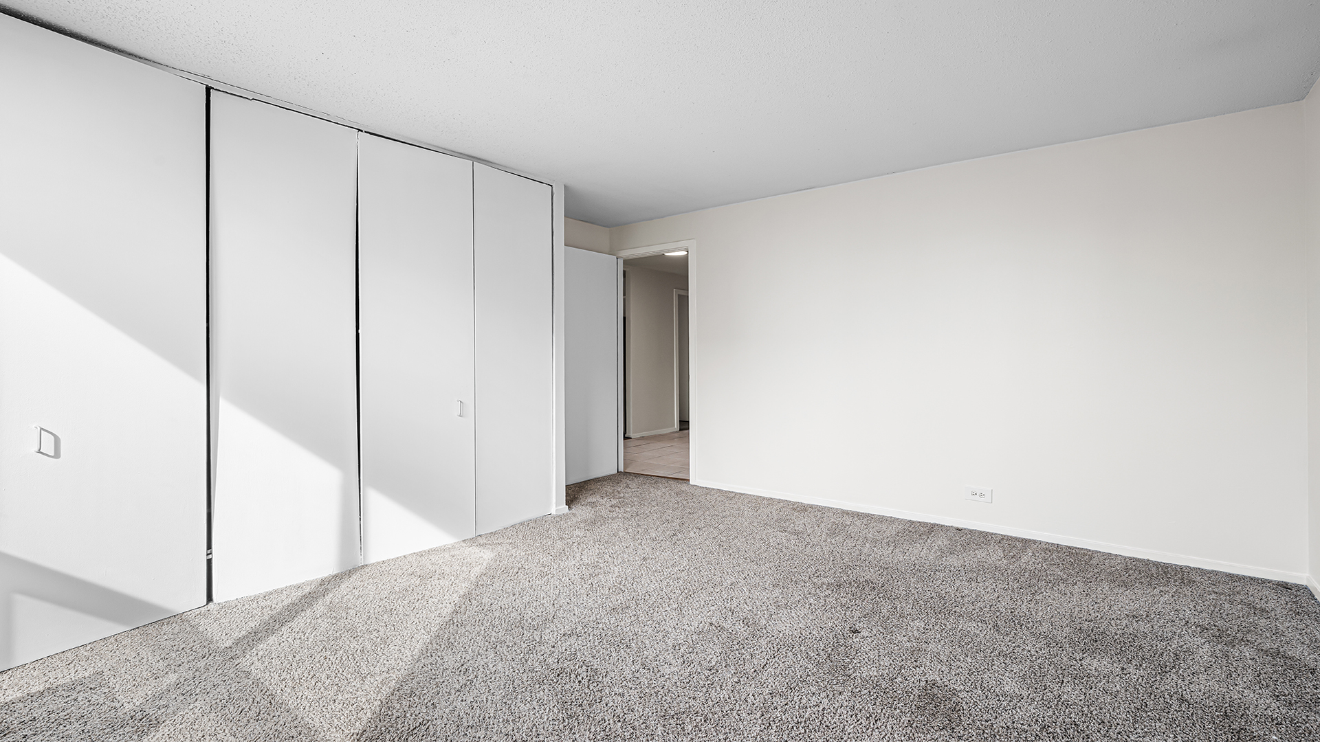 899 S Plymouth Court 503