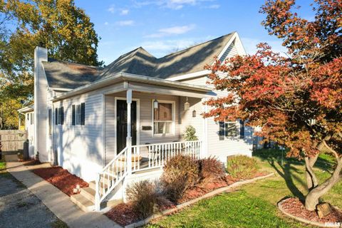 Photo of 203 E Saint Louis Street, West Frankfort, IL 62896 (MLS # EB460371)