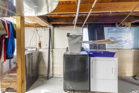 Tiny photo for 203 E Saint Louis Street, West Frankfort, IL 62896 (MLS # EB460371)