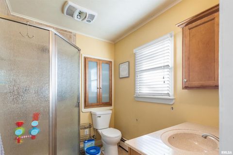 Tiny photo for 203 E St Louis St Street, West Frankfort, IL 62896 (MLS # EB460371)