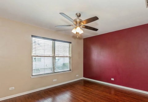 Tiny photo for 9411 Fountain Point Circle, Darien, IL 60561 (MLS # 12769192)