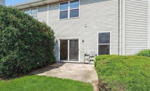 Tiny photo for 9411 Fountain Point Circle, Darien, IL 60561 (MLS # 12769192)