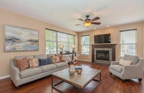 Tiny photo for 9411 Fountain Point Circle, Darien, IL 60561 (MLS # 12769192)