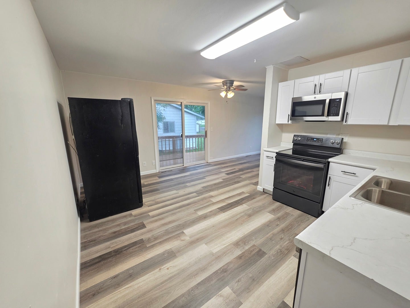 910 W 11th Street