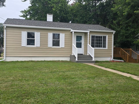 Photo of 910 W 11th Street, Sterling, IL 61081 (MLS # 12726895)